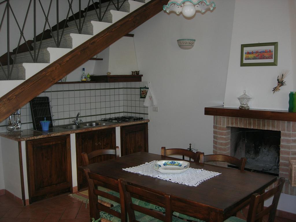 Agriturismo La Valle Del Sole Castiglione dʼOrcia Habitación foto