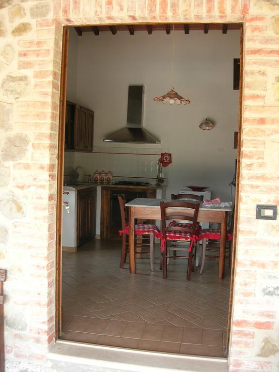 Agriturismo La Valle Del Sole Castiglione dʼOrcia Habitación foto