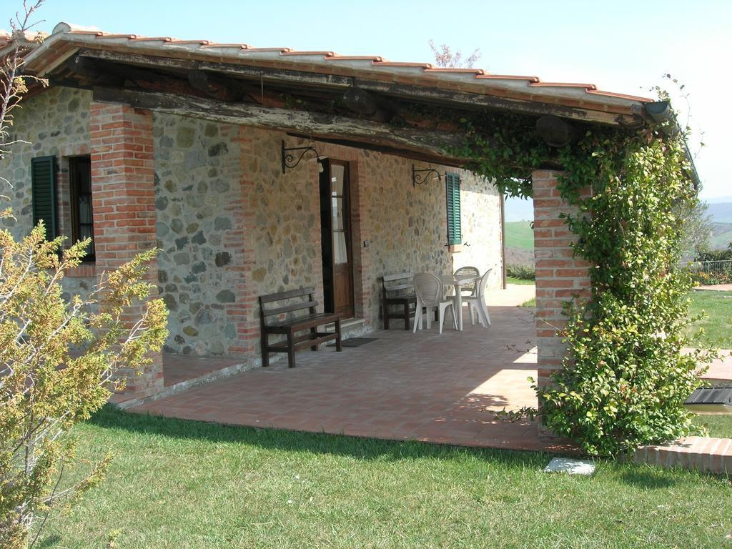 Agriturismo La Valle Del Sole Castiglione dʼOrcia Habitación foto